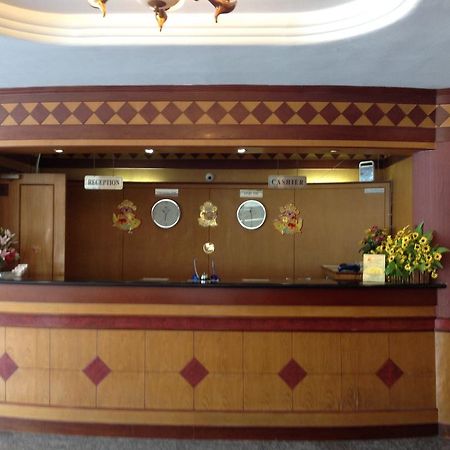 Lai Lai Mutiara Hotel Batam Exteriör bild