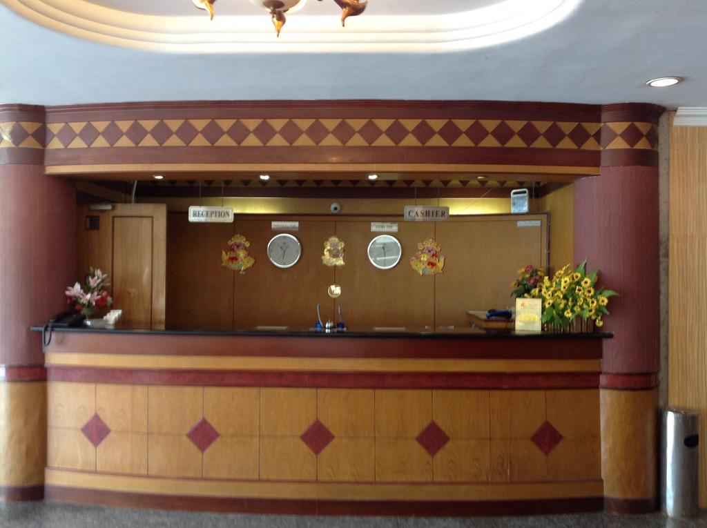 Lai Lai Mutiara Hotel Batam Exteriör bild