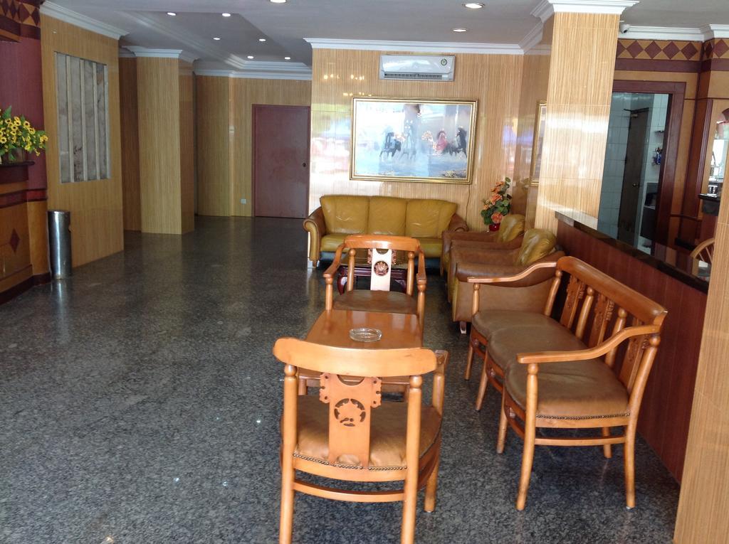 Lai Lai Mutiara Hotel Batam Exteriör bild
