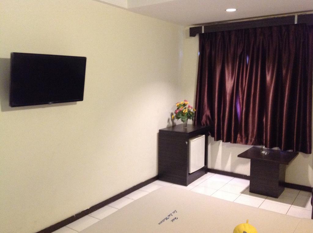Lai Lai Mutiara Hotel Batam Exteriör bild