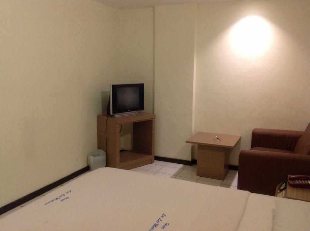 Lai Lai Mutiara Hotel Batam Exteriör bild