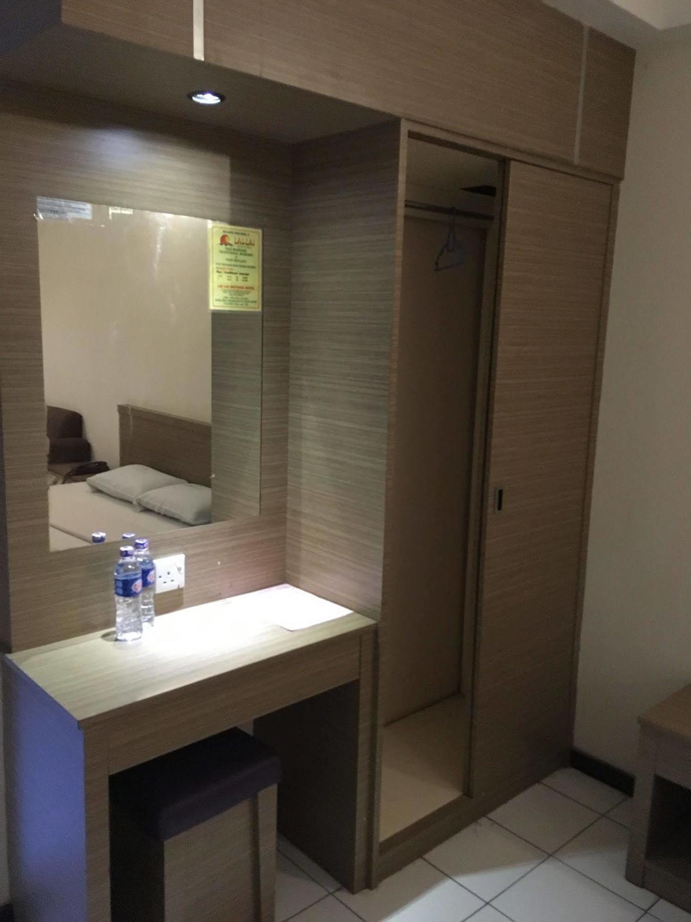 Lai Lai Mutiara Hotel Batam Exteriör bild